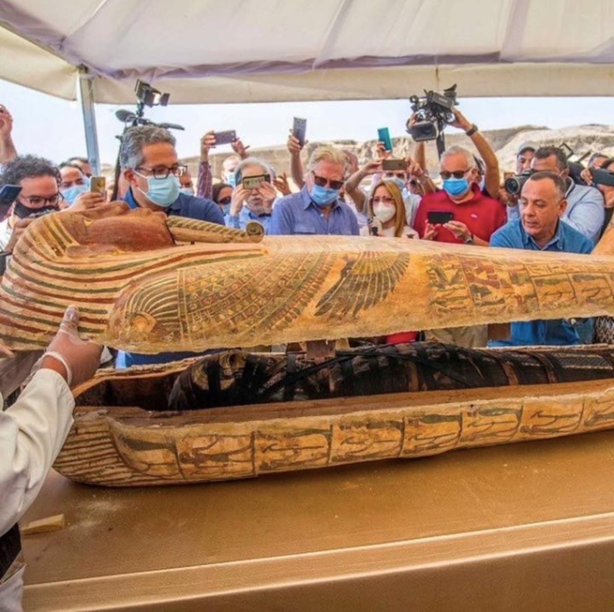 Un sarcófago de 2600 años de antigüedad con una momia dentro fue abierto en pleno 2020.