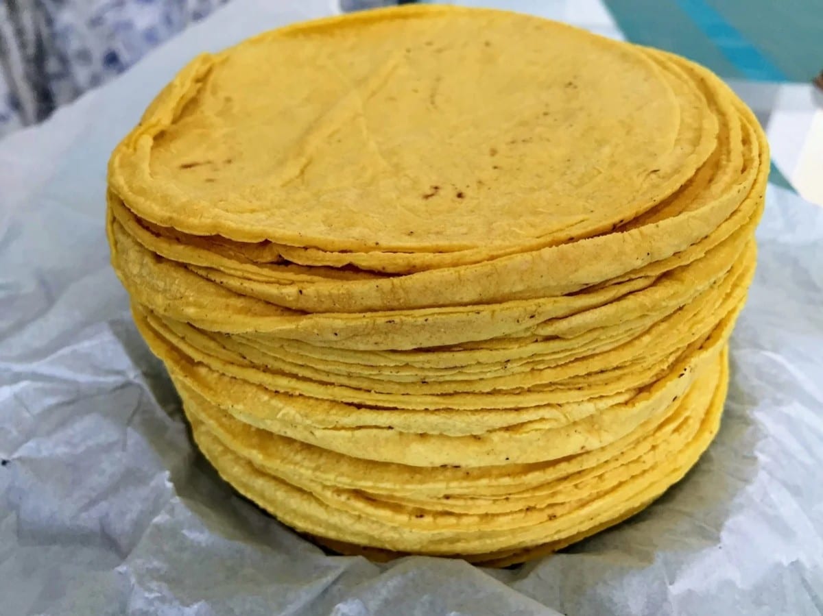La tortilla subirá de precio a partir del primero de diciembre, según anunció el Consejo Nacional de la Tortilla.