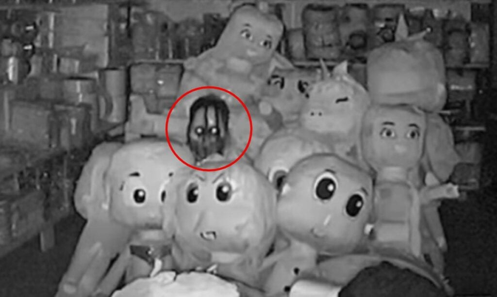 En redes sociales se difundió la historia de una piñata que supuestamente tenía actividad paranormal.