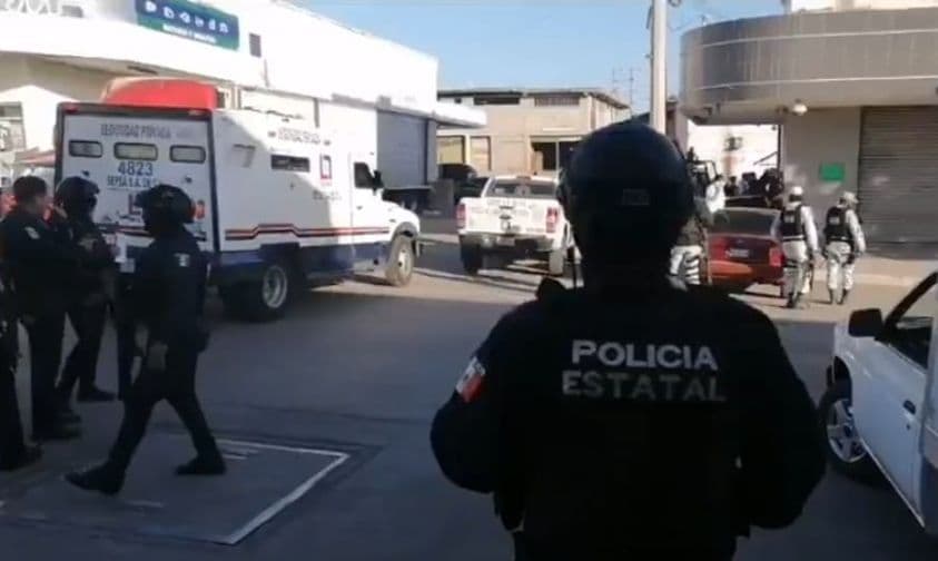 Un grupo de sujetos mata a un custodio para robar 4 millones de pesos, en Culiacán, Sinaloa.