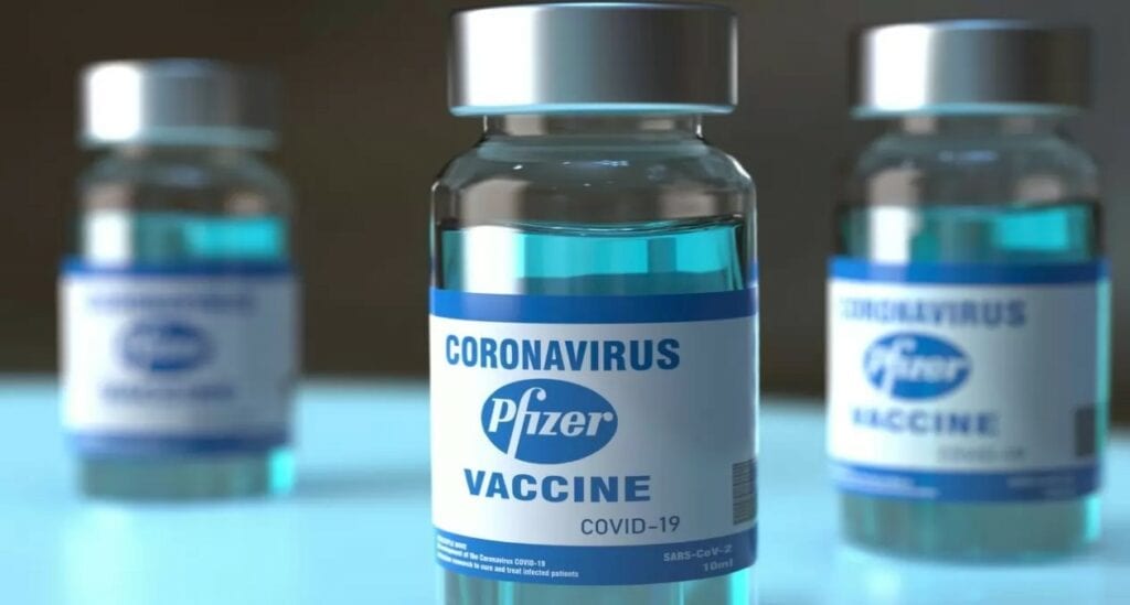Se estima que las primeras dosis de la vacuna contra covid-19 arriben esta tarde a León, Guanajuato.