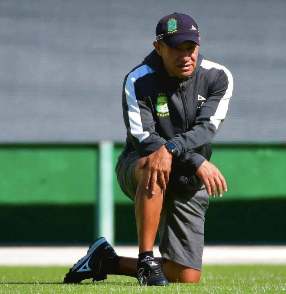 El León ha dado una noticia que sorprende al futbol mexicano, pues oficialmente han anunciado que Ignacio "Nacho" Ambriz no continuará en el club para la próxima campaña, debido a que no llegaron a un acuerdo contractual.