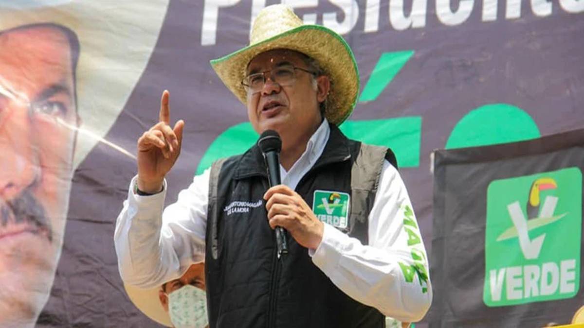 Juan Antonio Magaña visitó el miércoles Aguililla, Michoacán, como había prometido una semana antes.