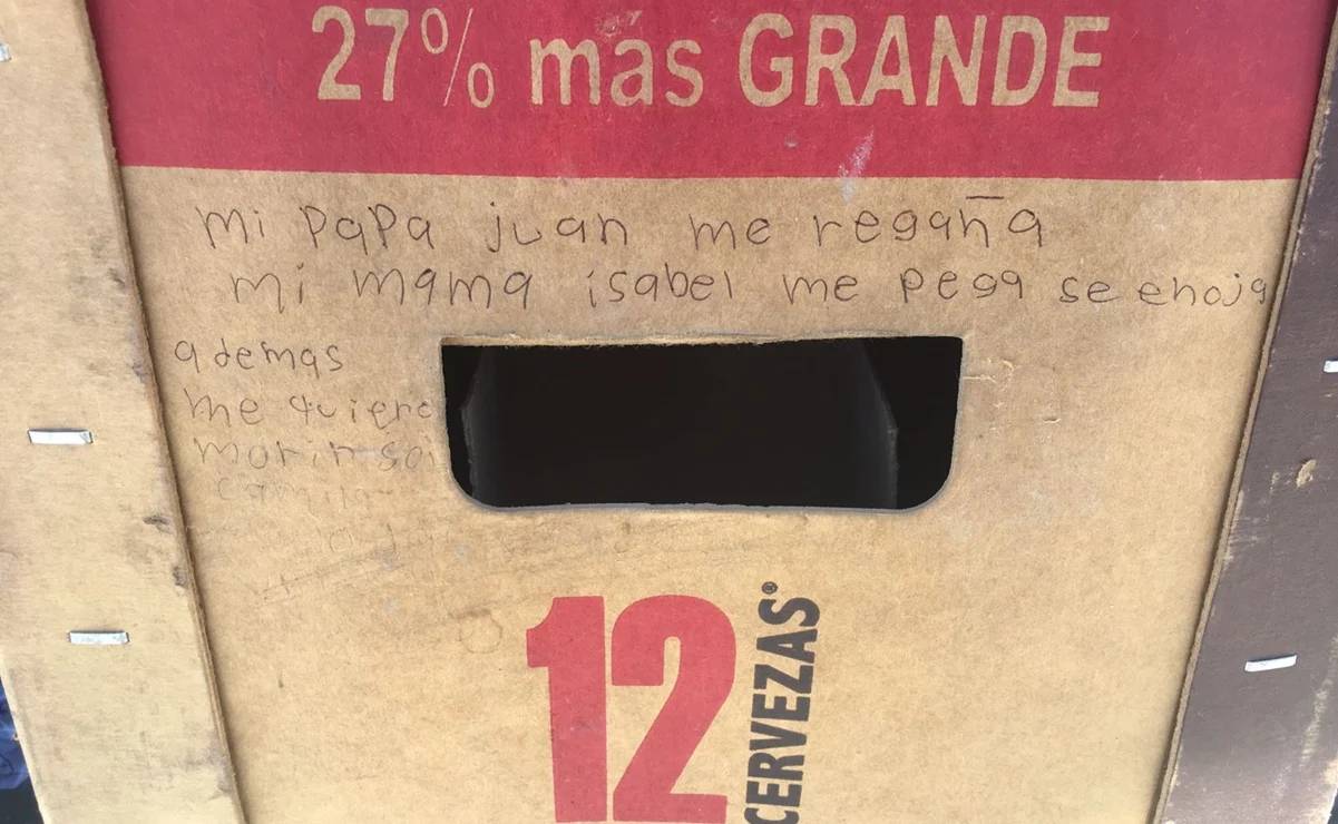 Una niña de nombre Camila, escribió en un cartón de envases de cerveza un recado donde pide auxilio, asegurando que es maltratada por sus padres y que se quiere morir