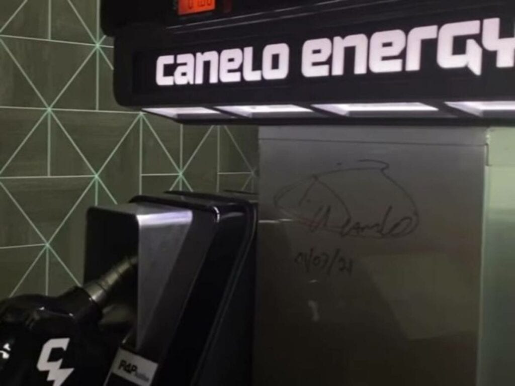 Saúl ‘Canelo’ Álvarez dio a conocer diferentes materiales de lo que serán sus gasolineras, que llevarán el nombre de ‘Canelo Energy’ y que contará con diferentes sucursales en el país.