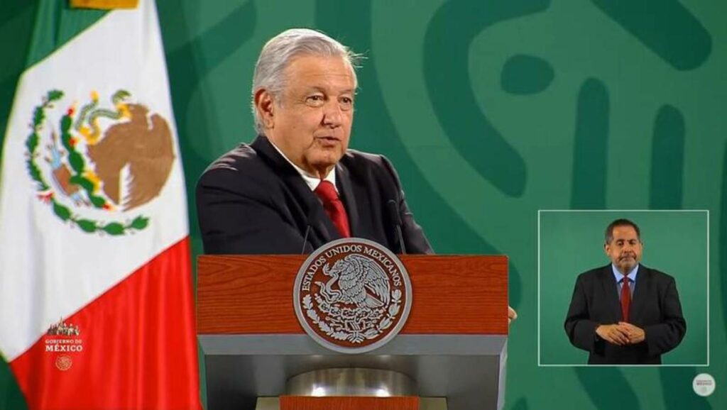 El presidente Andrés Manuel López Obrador señaló este martes que no le tiene confianza al Tribunal Electoral del Poder Judicial de la Federación (TEPJF), luego de que designaran como mandatario interino de la institución a Felipe Alfredo Fuentes Barrera.