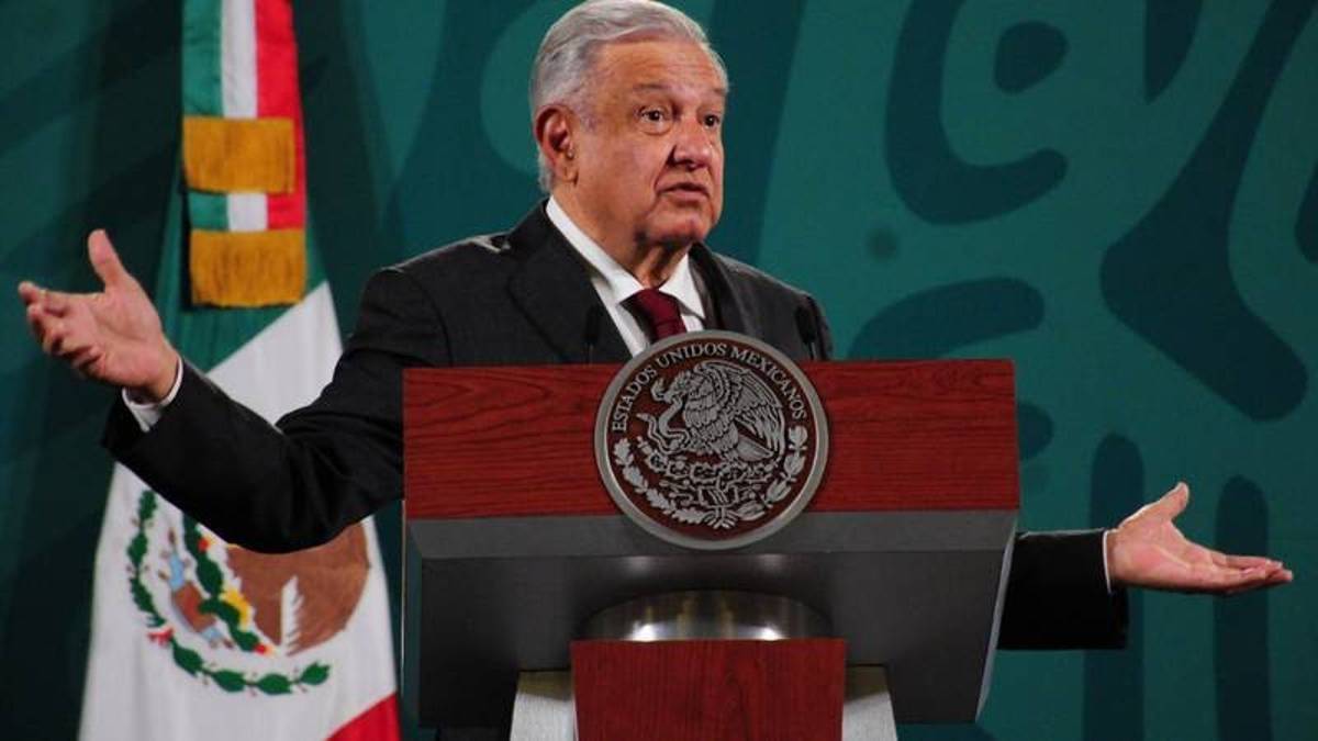 Andrés Manuel López Obrador convocó a las universidades públicas, sus sindicatos y universitarios a que regresen a las aulas