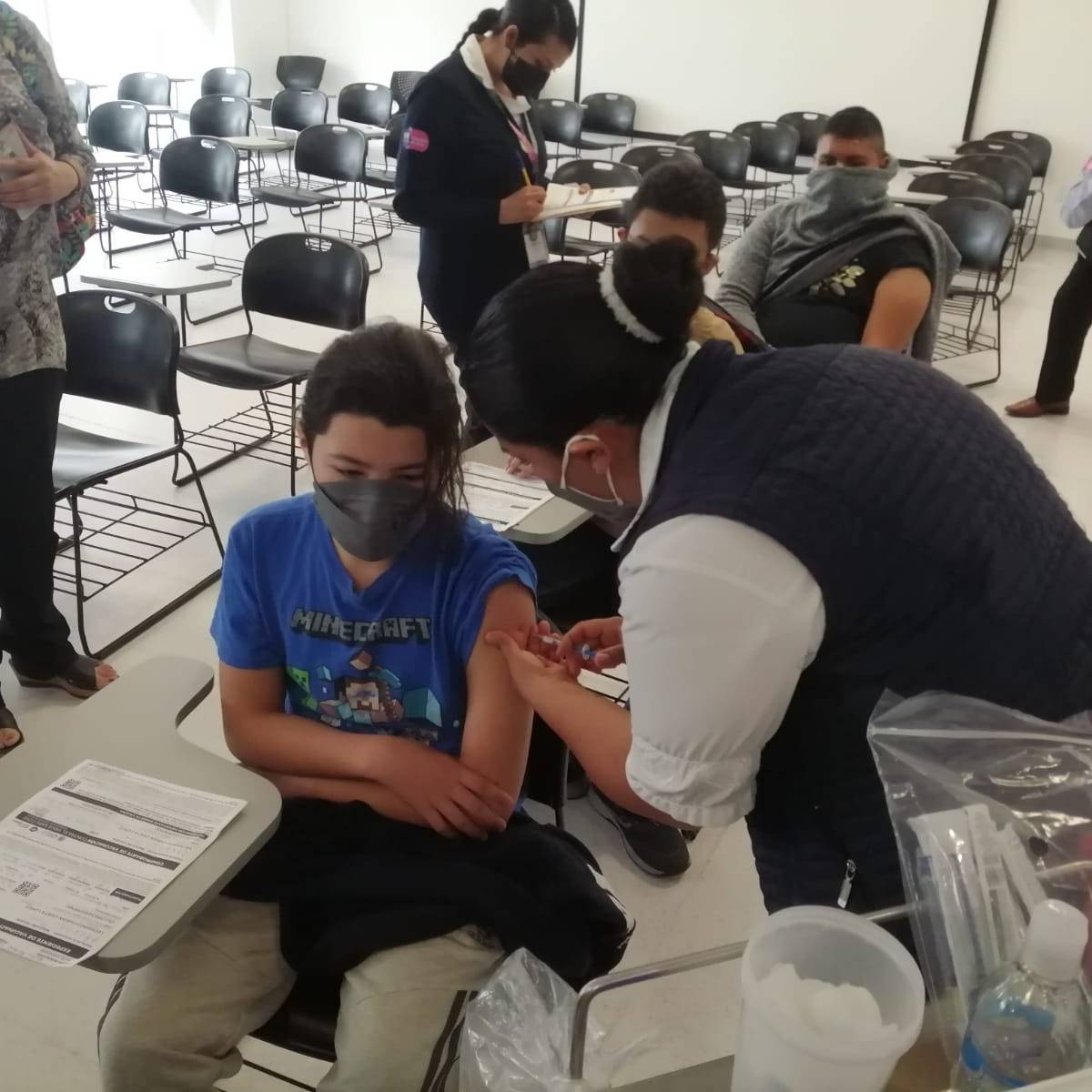 Este viernes después del mediodía menores de 12 a 17 años con alguna comorbilidad podrán recibir la vacuna COVID en 15 municipios de Guanajuato.