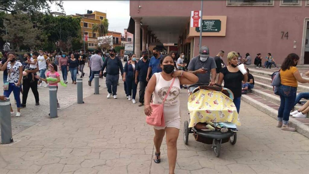 existe la posibilidad de que Guanajuato regrese a semáforo amarillo a finales de enero o principios de febrero pues se entró tres semanas tarde a la cuarta ola de contagios de Covid