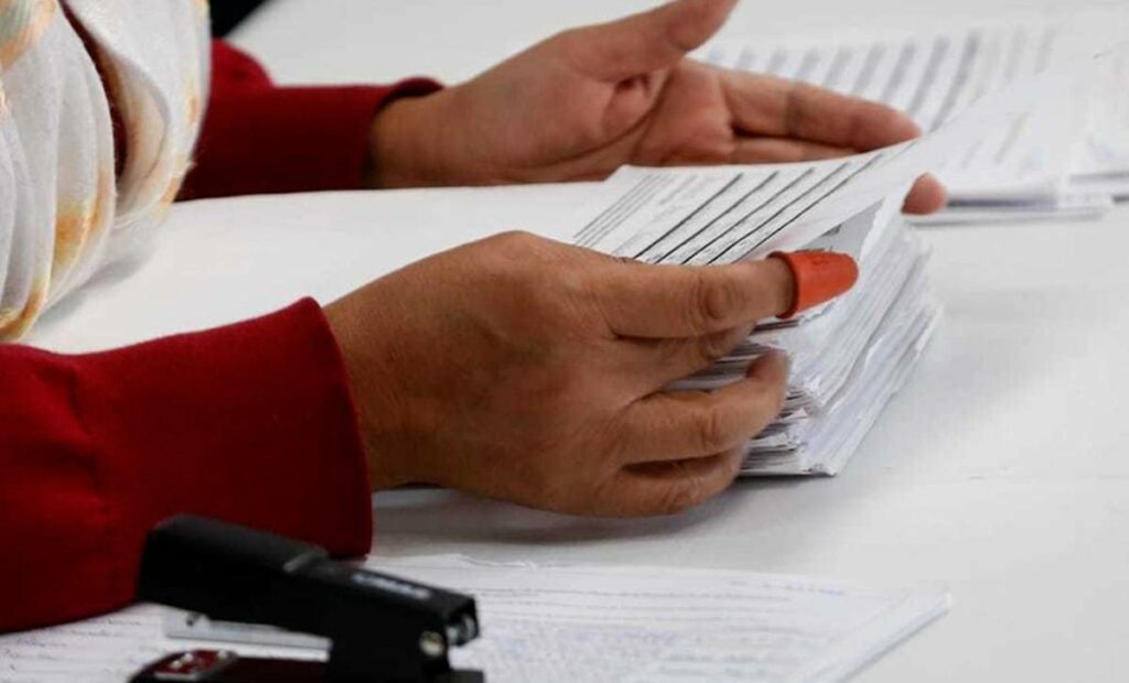 El Instituto Nacional Electoral (INE) en Guanajuato se encuentra llevando a cabo la capacitación de las y los ciudadanos sorteados que participarán como funcionarios