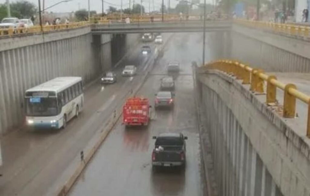 La Dirección de Movilidad Municipal informó que se tiene en proyecto la ampliación a tres carriles por sentido del puente deprimido del bulevar Hermanos Aldama, ubicado en el cruce con el bulevar Timoteo Lozano