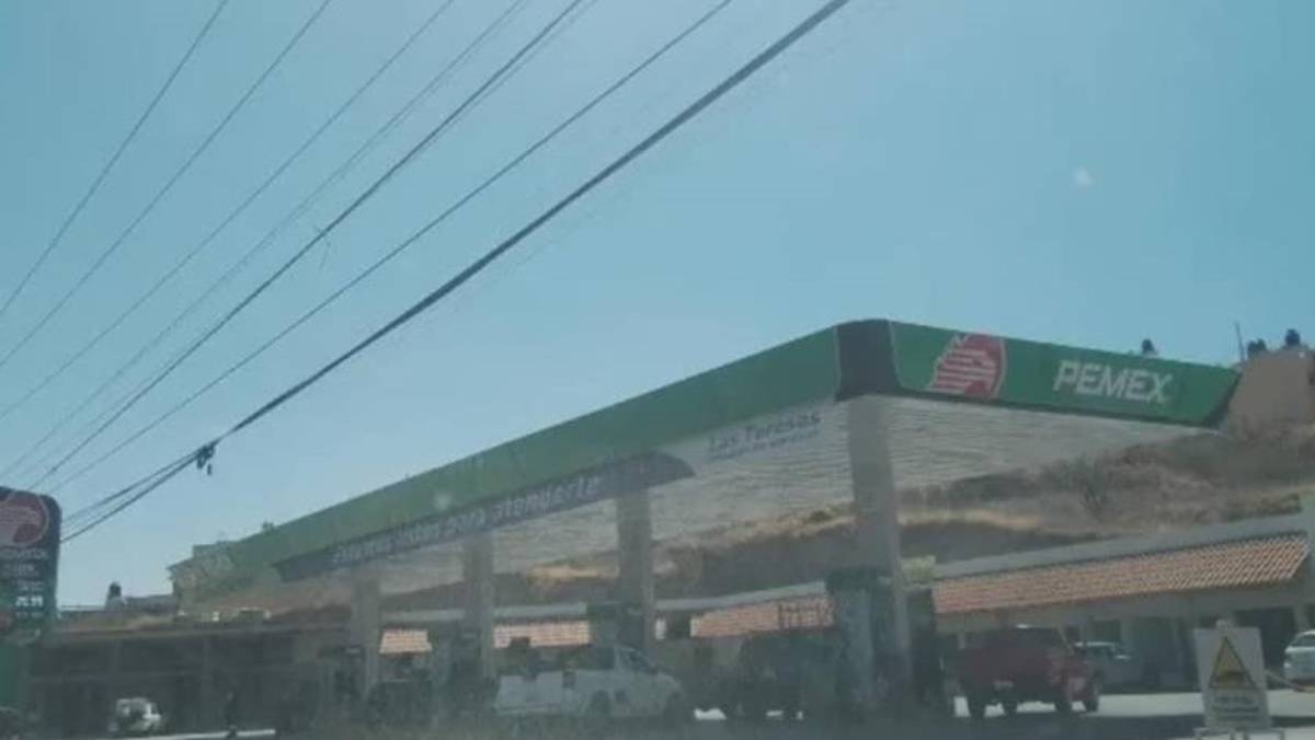 Un cajero automático de Banorte arrojó billetes de 500 pesos, éste se encuentra ubicado en una gasolinera en la carretera libre Silao-Guanajuato.