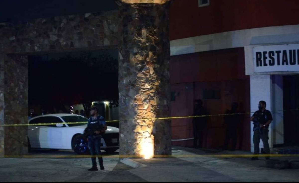 Localizaron un cuerpo en una zona aledaña al Hotel Nueva Castilla, donde desapareció la madrugada del pasado 9 de abril la joven Debanhi Susana Escobar.