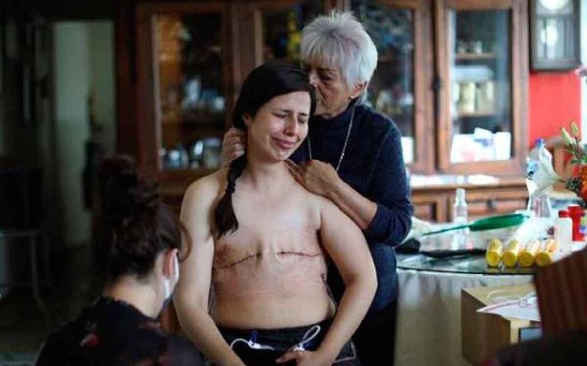 La imagen tomada a Sandra Monroy, paciente que se sometió a una mastectomía bilateral que le salvó la vida, por la periodista mexicana de la Agencia Efe, Sashenka Gutiérrez, fue galardonada con el Premio Ortega y Gasset a la mejor fotografía.