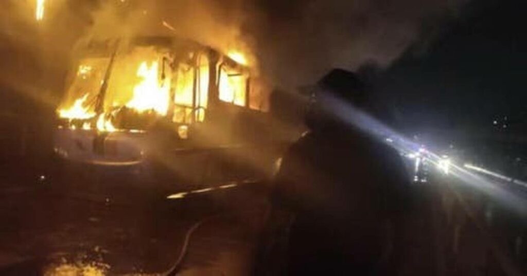La madrugada de este martes, en Chilpancingo, Guerrero se vivió entre balaceras, vehículos incendiados y cortes a la energía eléctrica.