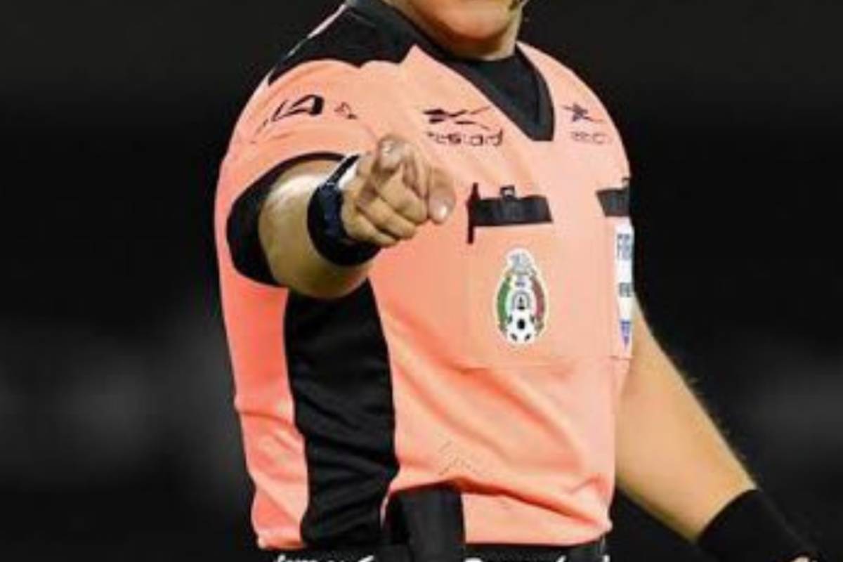 el árbitro de la Liga MX, Diego Montaño, encontró como alternativa fingir estar contagiado de Covid para poder ir a hacerse un “arreglito”