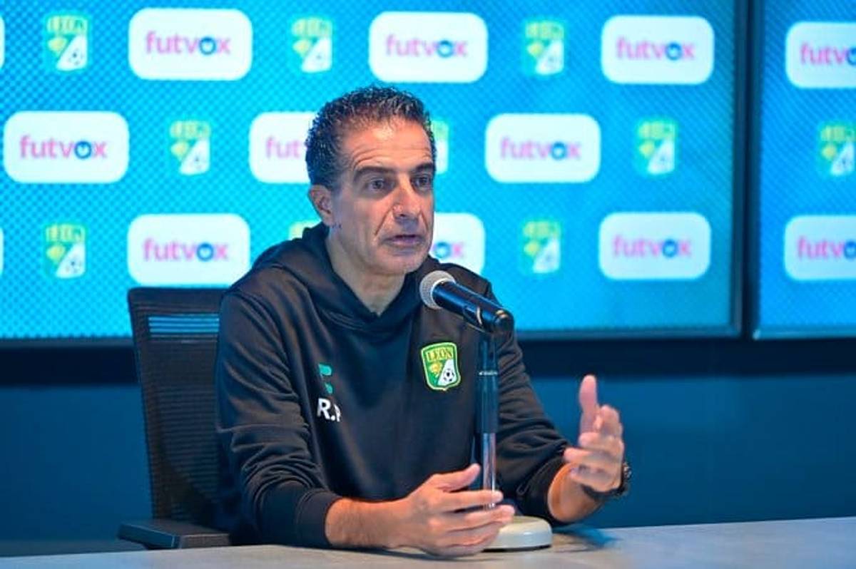 El dt del León, Renato Paiva, exhortó a la afición a que acuda al estadio León vestida de verde y blanco, pues aseveró que en cada partido debe pesar la localía.