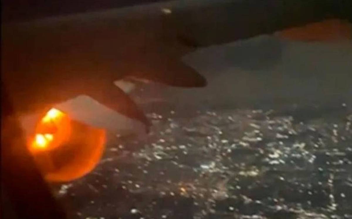 Una explosión en la turbina de un avión de la empresa Viva Aerobus provocó momentos de pánico entre los pasajeros