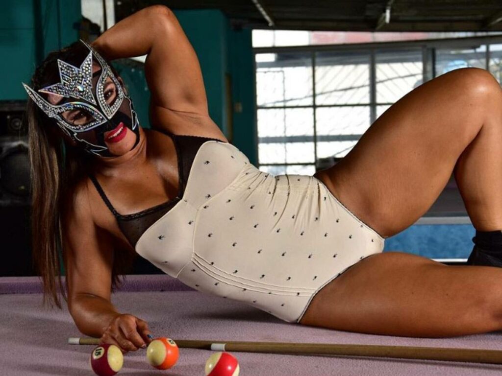 Lluvia, luchadora profesional del CMLL, anunció su incursión a la plataforma de Onlyfans