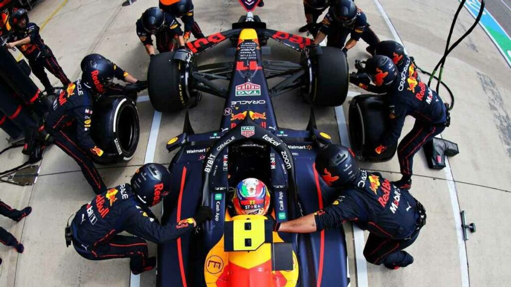 El equipo Red Bull Racing de la Fórmula 1 fue sancionado por la FIA con 7 millones de dólares