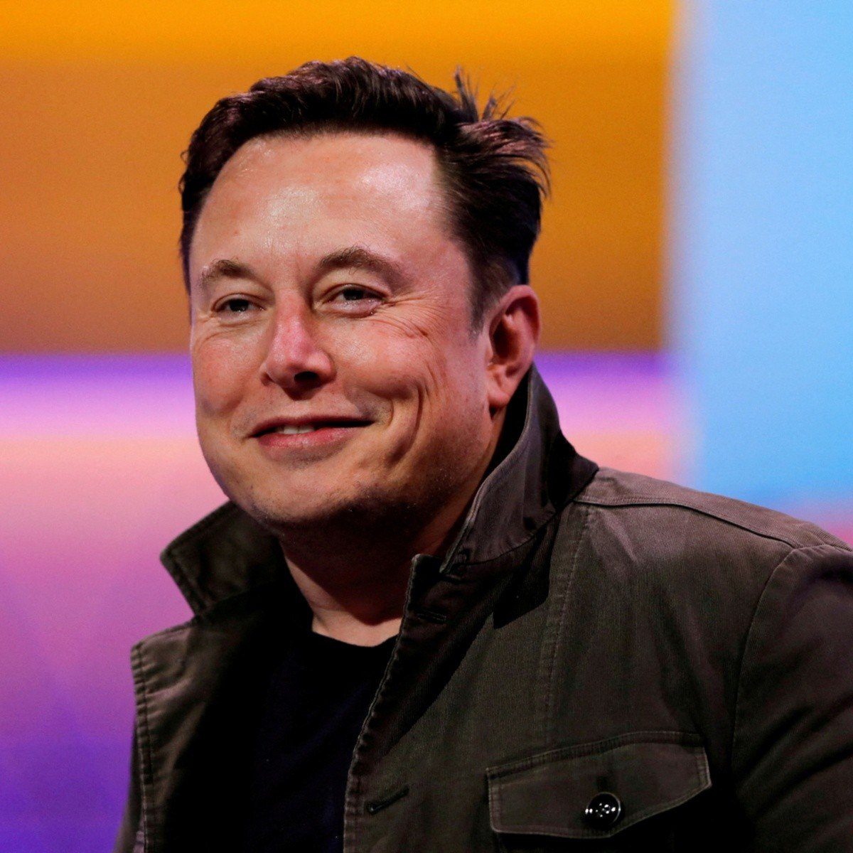 Elon Musk, director ejecutivo de Tesla, Twitter y SpaceX, quiere que haya una tercera opción en el panorama de la inteligencia artificial (IA)