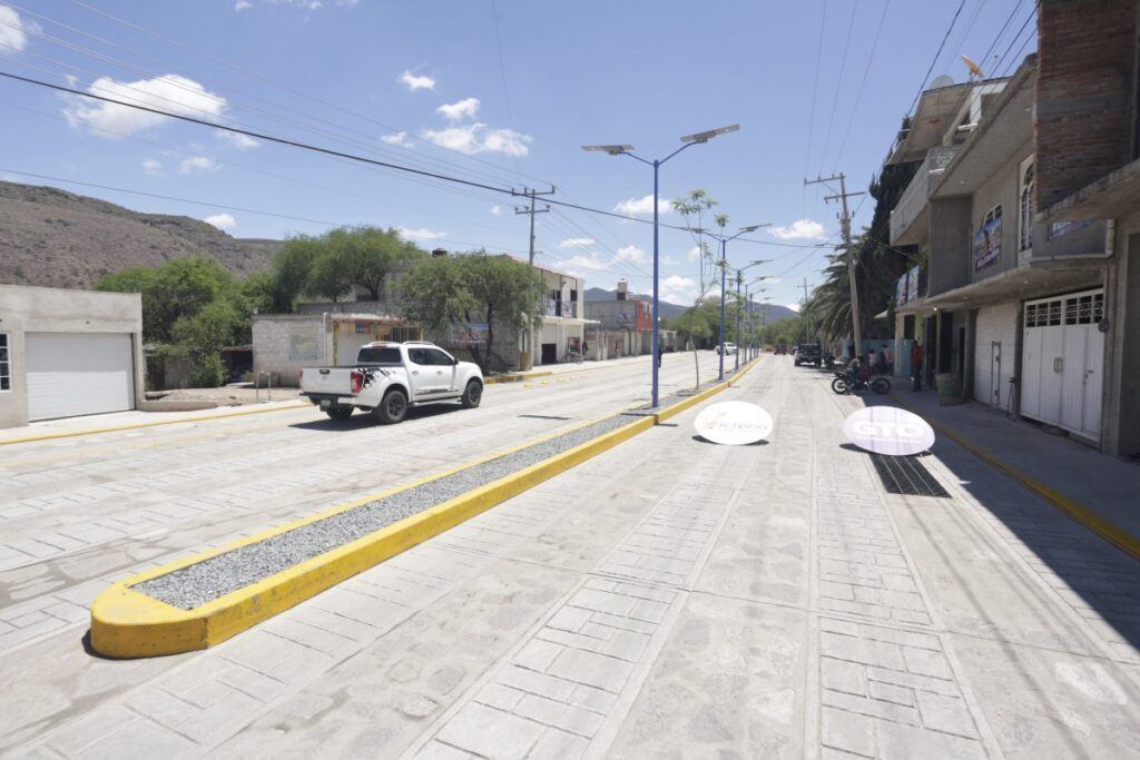 Rehabilitan vialidades en el municipio de Victoria, Guanajuato