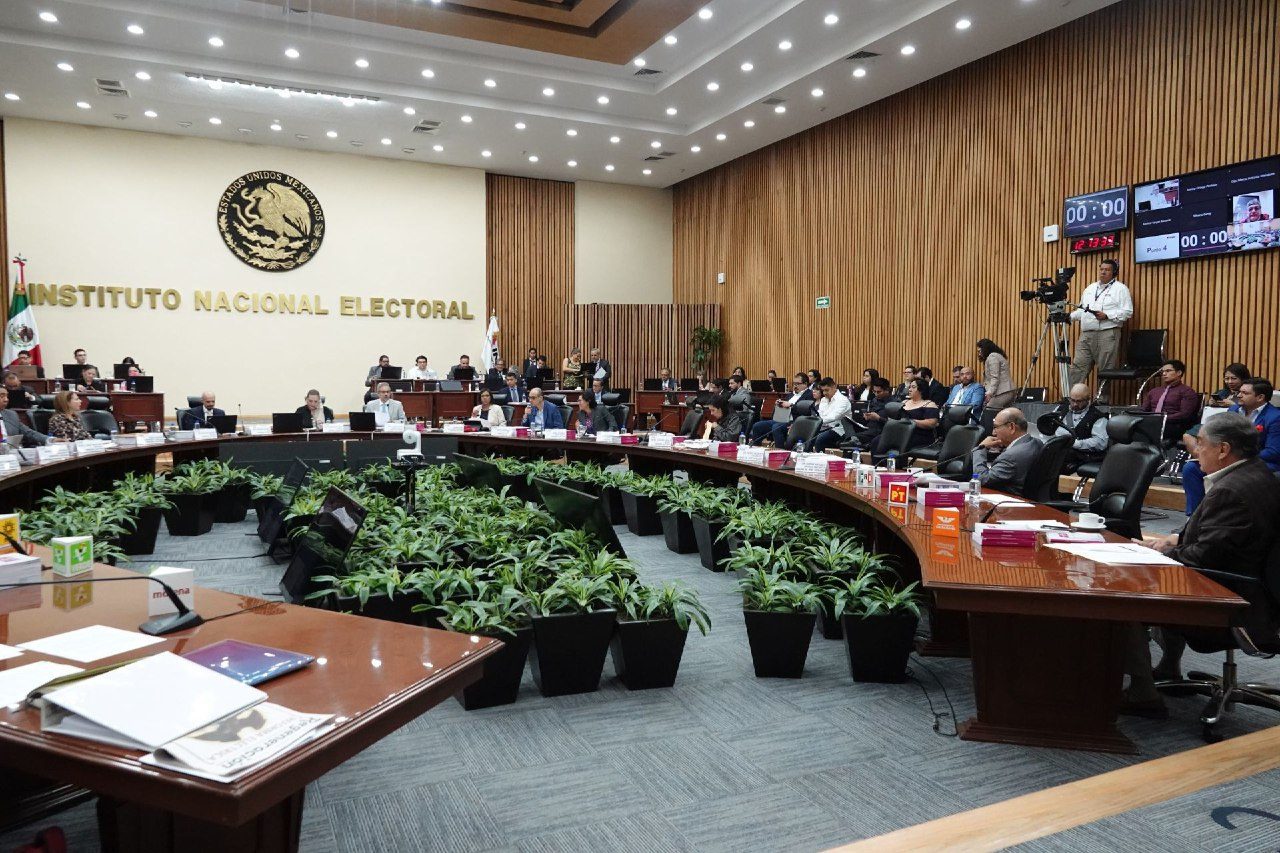 Consejeros del INE desecharon la propuesta para que Flavio Cienfuegos ocupe el cargo de secretario ejecutivo del instituto.