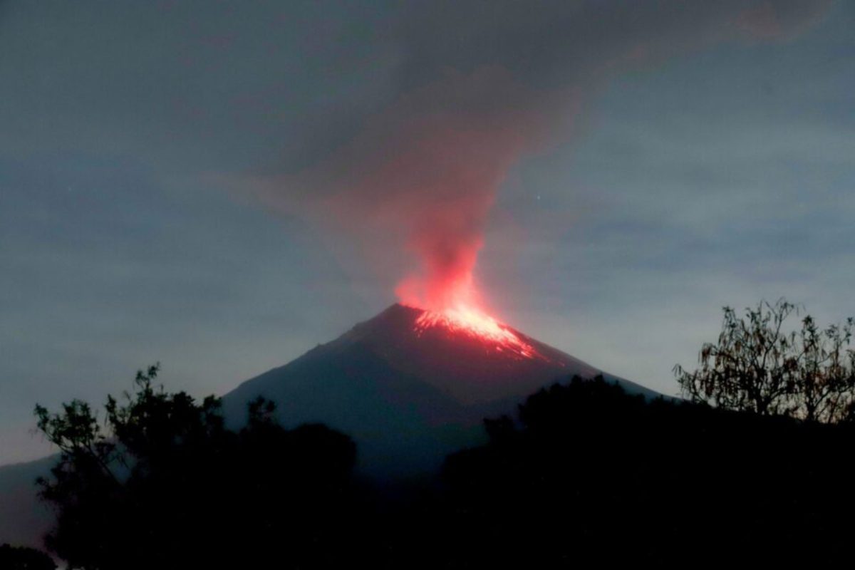 En diciembre de 1994, cuando el volcán Popocatépetl “despertó”, las autoridades federales comenzaron un trabajo conjunto con la UNAM para monitorear su actividad