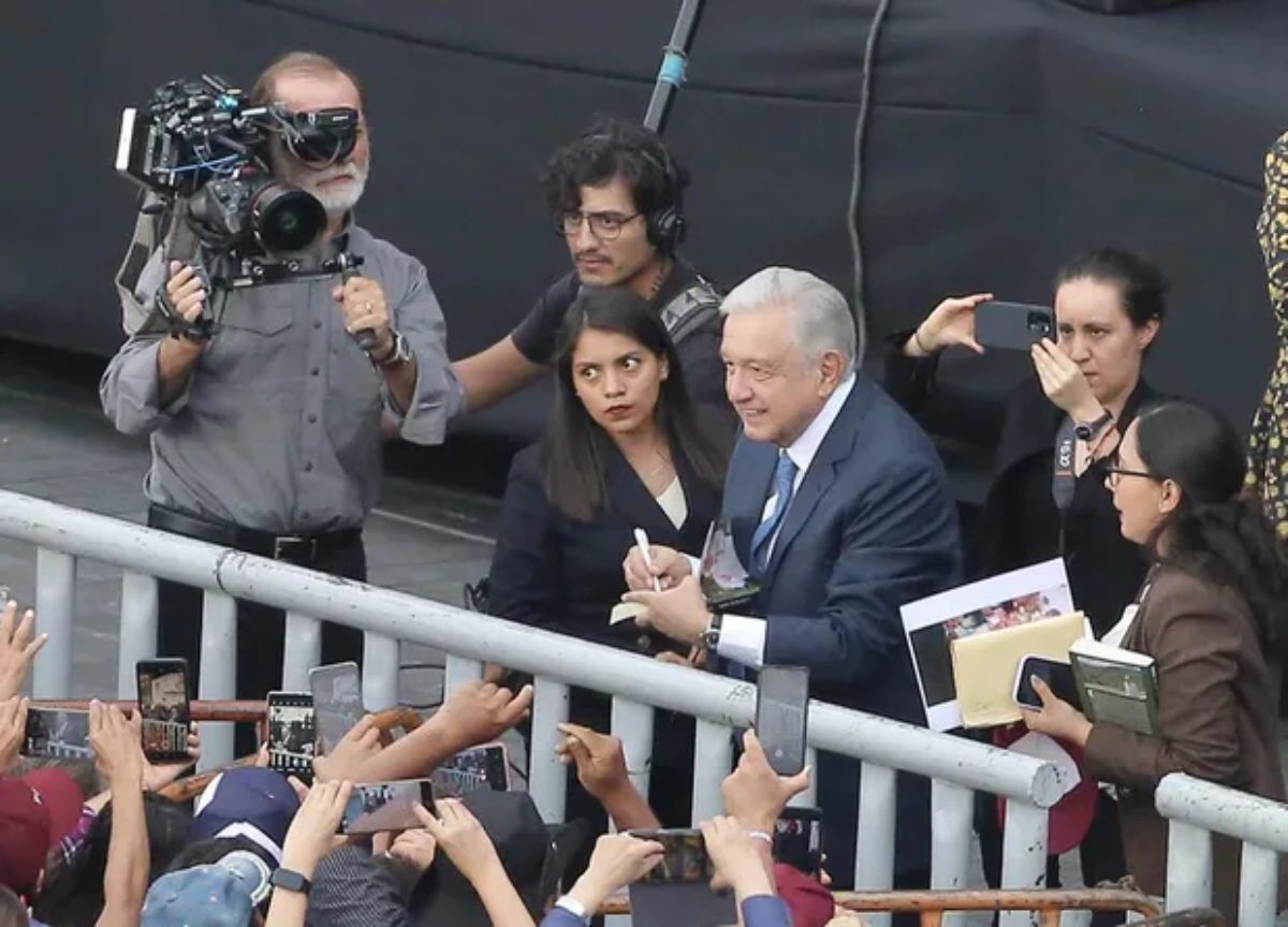 Andrés Manuel López Obrador, destacó diversos temas que considera importantes para el país, entre los cuales habló sobre la economía de México.