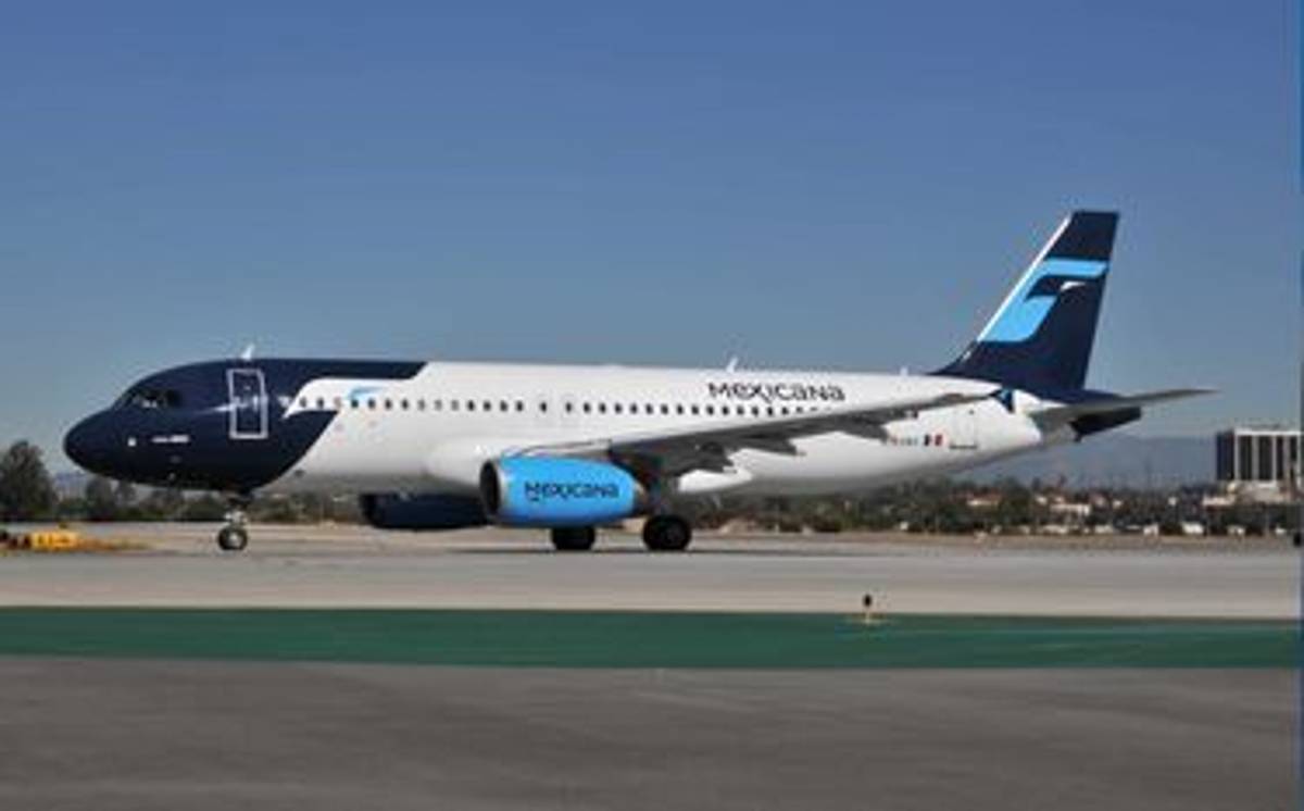 El gobierno de México logró un acuerdo con los trabajadores para hacerse de las marcas de Mexicana de Aviación.