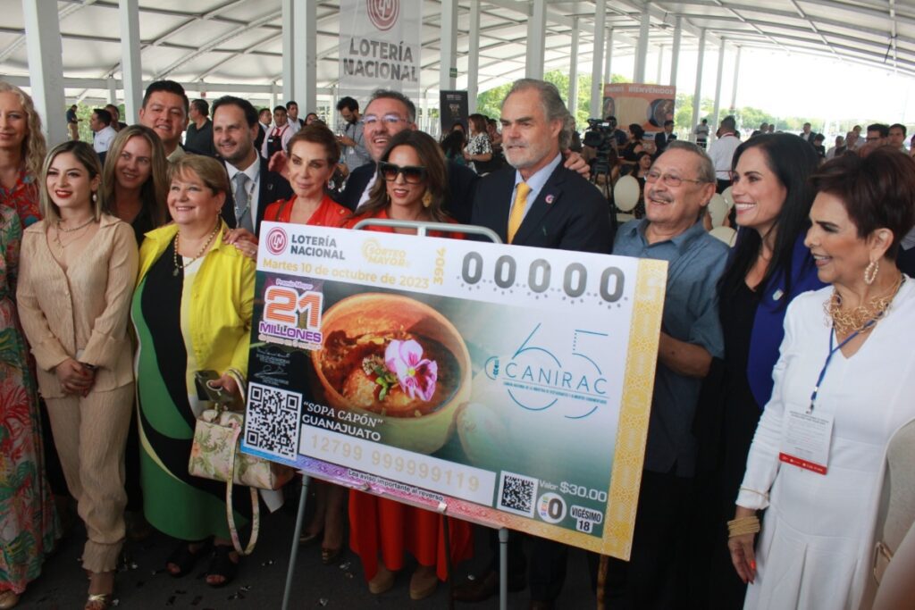 Se develó el Billete de Lotería conmemorativo a “Sopa Capón” platillo representativo guanajuatense.