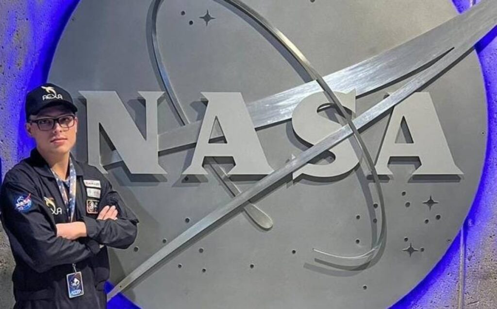 Presentó su proyecto de Nanoparticulas, bloqueo de radiaciones (Hydrate Silicate Calcium Nanoparticles), en el programa Internacional Aéreo y Espacial 2022 de la NASA.