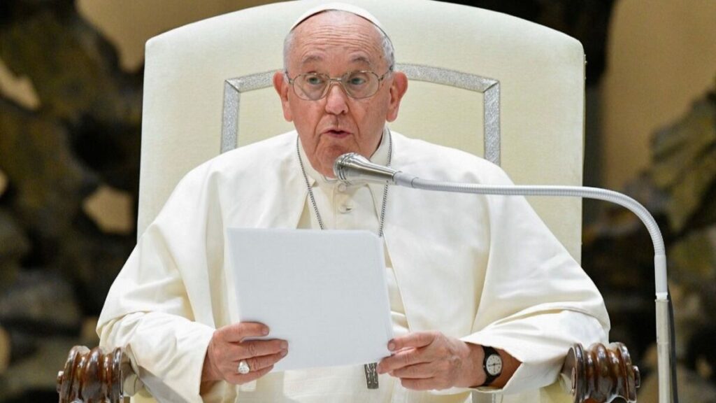 No tengan vergüenza de negociar antes de que las cosas empeoren, señaló el Papa Francisco.