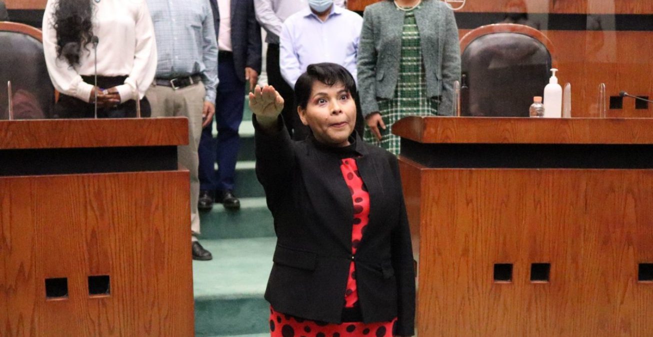Sandra Luz Valdovinos Salmerón, solicitó un amparo el pasado 16 de marzo, un día después de que la gobernadora Evelyn Salgado anunciara su remoción inmediata.